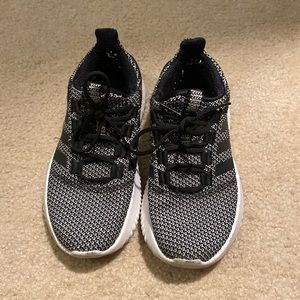 Adidas cloud foam sneakers